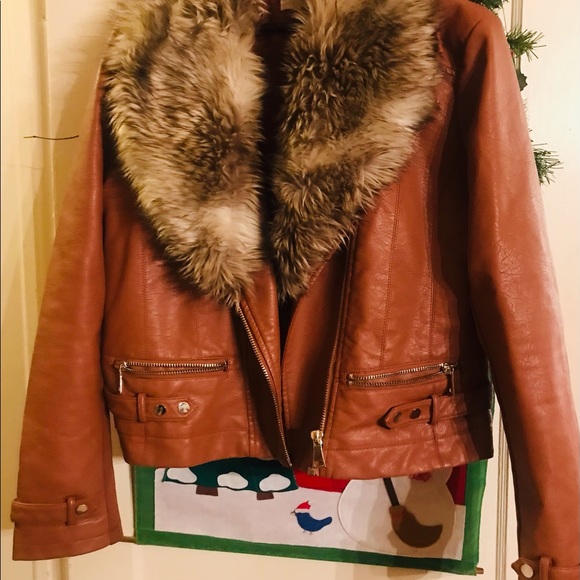 Caramel color fully lined Jacket bomber Jacket with Faux Fur detachable collar - Picture 2 of 6